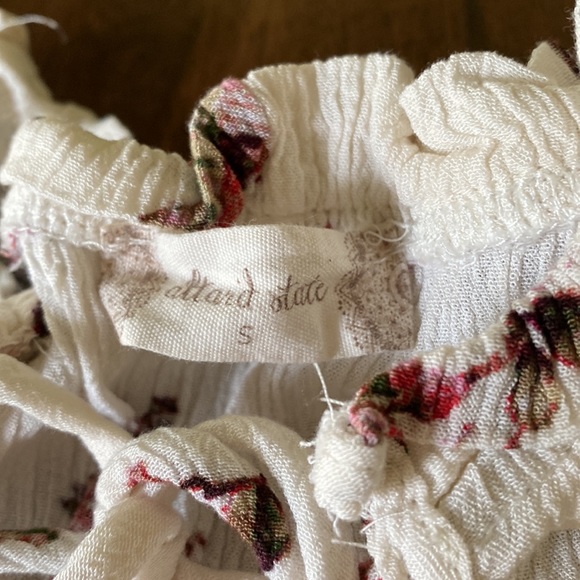 Altar’d State Floral Romper | size S - Picture 3 of 4